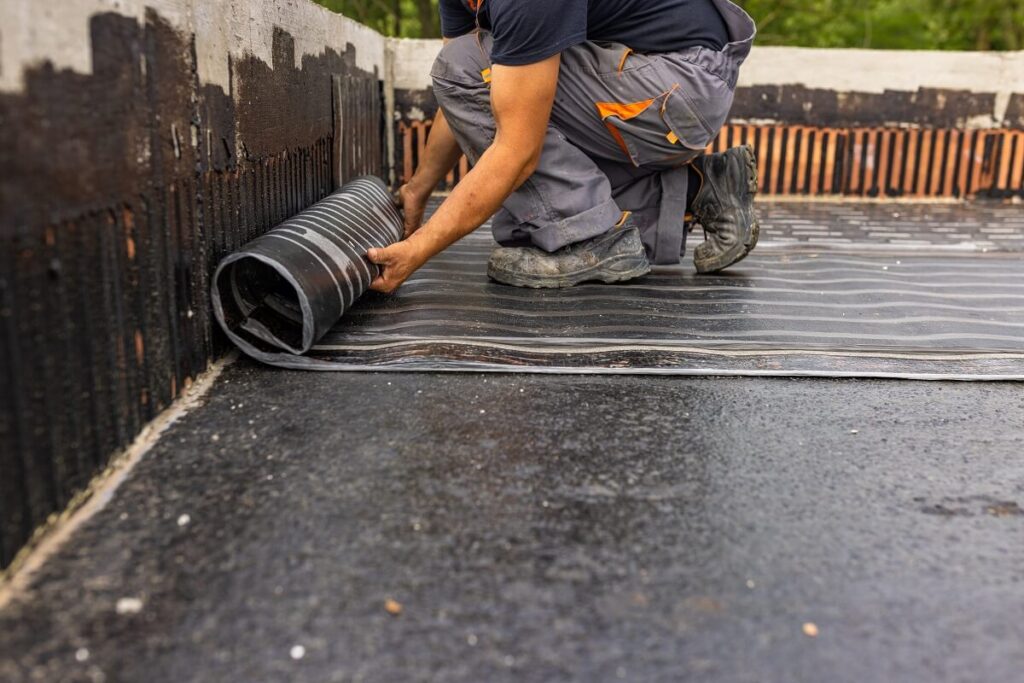Compare Metal and Modified Bitumen Roofing for Commercial Properties - Peak Roofing & Exteriors