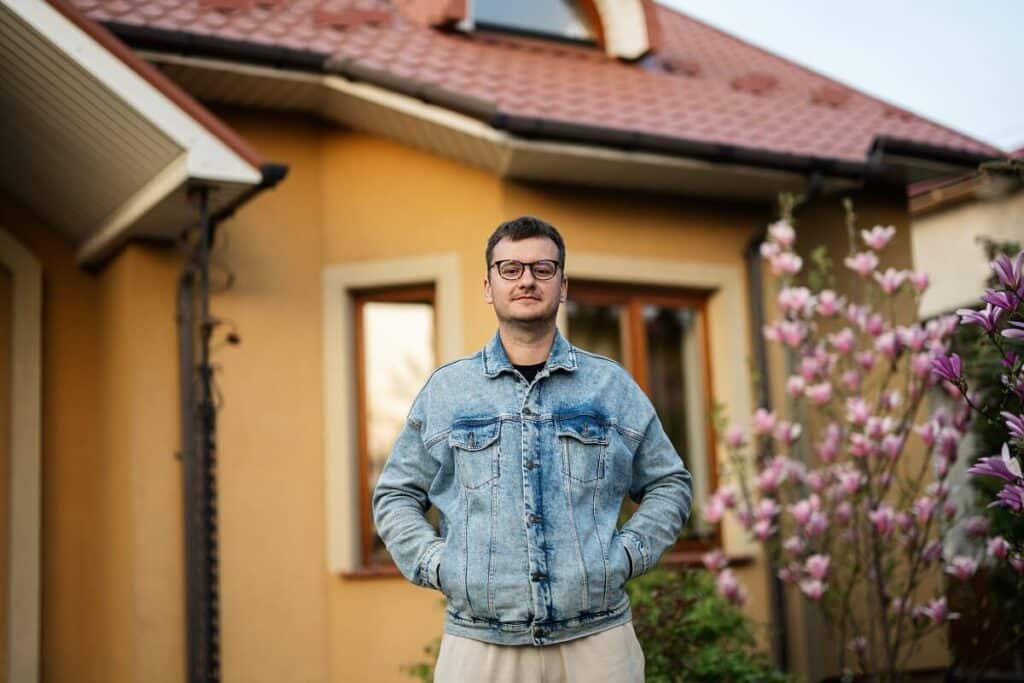 Why Homeowners Trust Local Roofing Contractors - Peak Roofing & Exteriors